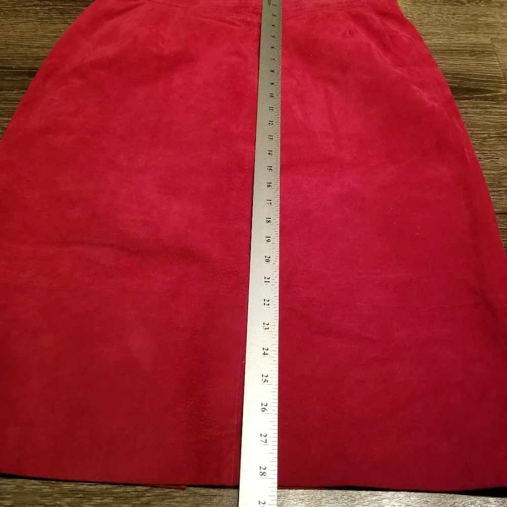 Vintage 70s Fuschia Suede Pencil Skirt Size Large - Picture 7 of 12